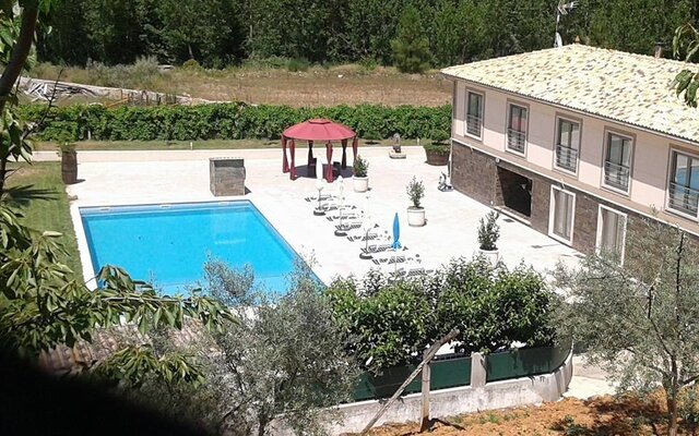 946126 1675211076101635 202076574925123831 n 1  1 640 400